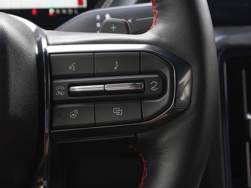 Used 2026 GMC Yukon AT4 Ultimate image 24