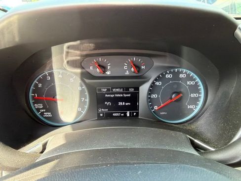 Used 2021 Chevrolet Equinox LS w/ LS Convenience Package FWD image 16