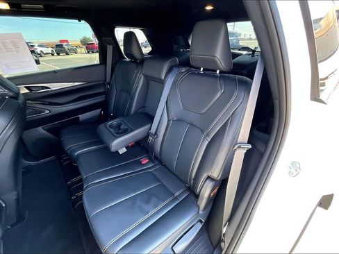 Certified 2025 INFINITI QX60 Luxe w/ Black Edition image 38