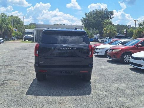 Used 2025 Ford Expedition Active AWD/4WD image 11