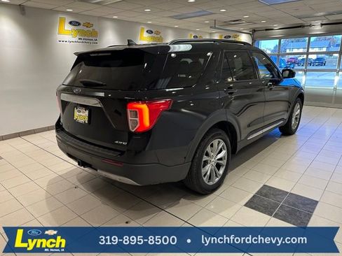 Used 2023 Ford Explorer XLT w/ Equipment Group 202A image 28