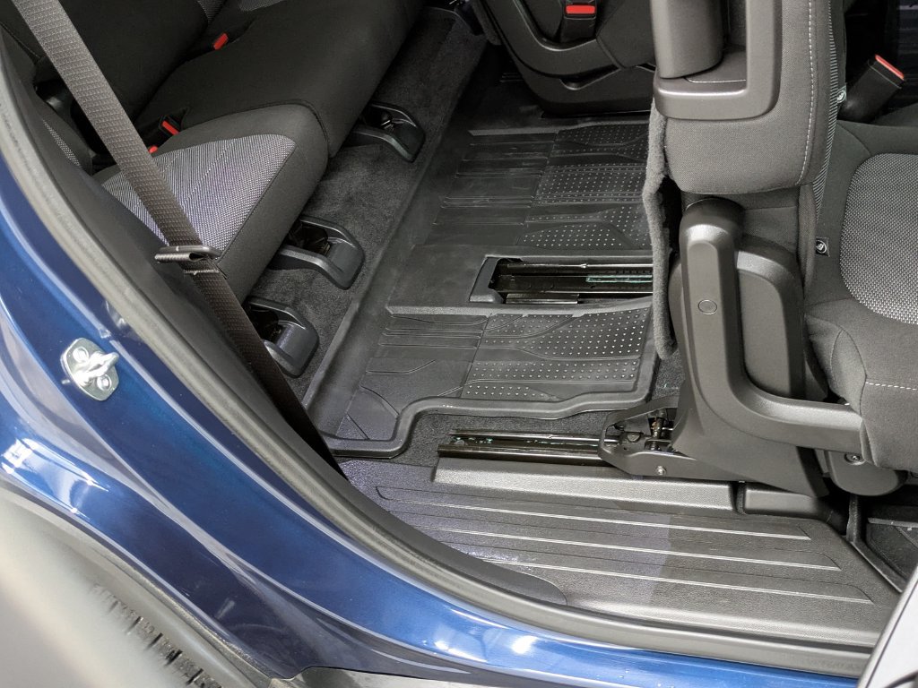 Used 2023 Chevrolet Traverse LT w/ LPO, Floor Liner Package AWD/4WD image 24