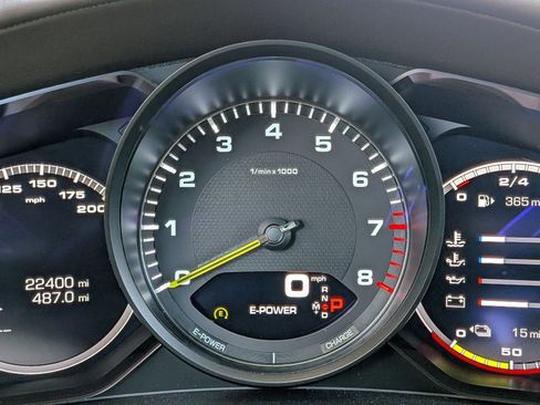 Used 2021 Porsche Panamera 4S image 12