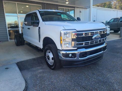 New 2026 Ford F350 XL w/ XL Chrome Package image 1