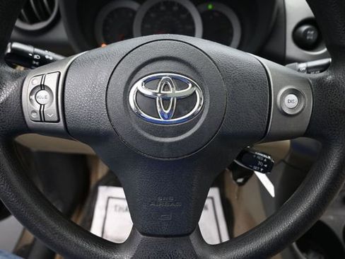 Used 2012 Toyota RAV4 4WD w/ Upgrade Value Pkg image 17