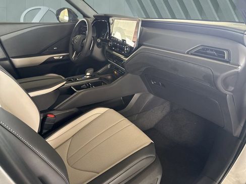 Certified 2026 Lexus TX 500h AWD w/ Technology Package image 27