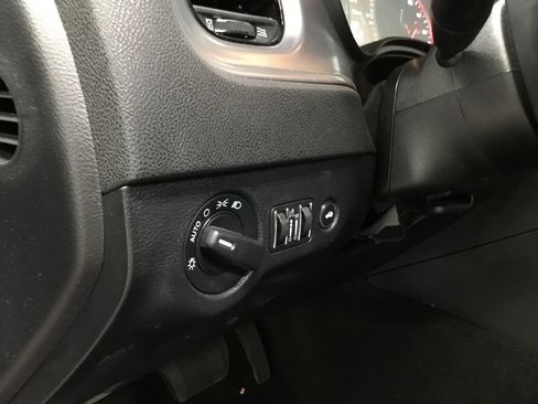Used 2023 Dodge Charger SXT w/ Blacktop Package RWD image 9