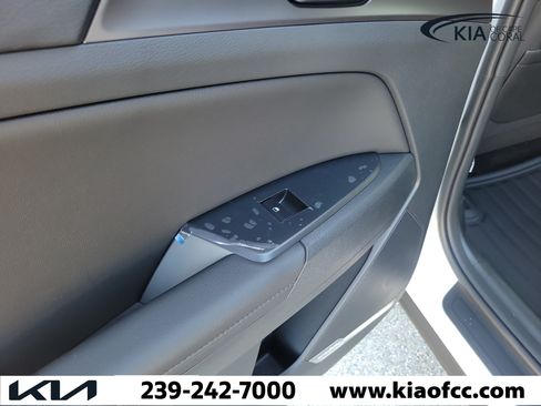 New 2026 Kia Sportage SX FWD image 13