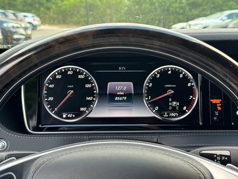 Used 2015 Mercedes-Benz S 550 Sedan image 27