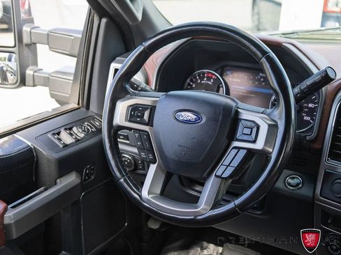 Used 2022 Ford F350 Platinum w/ FX4 Off-Road Package AWD/4WD image 43