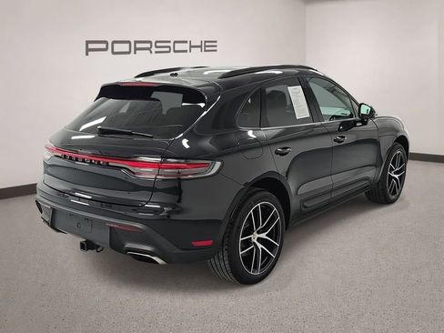 Certified 2025 Porsche Macan AWD/4WD image 7