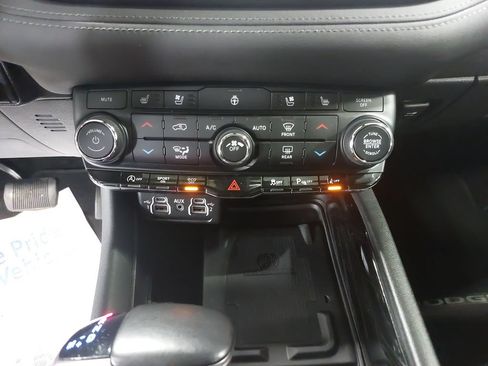Used 2022 Dodge Durango Citadel w/ Trailer Tow Group IV AWD/4WD image 21