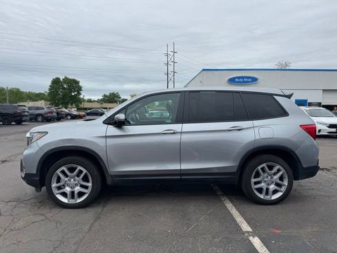 Used 2024 Honda Passport EX-L image 5
