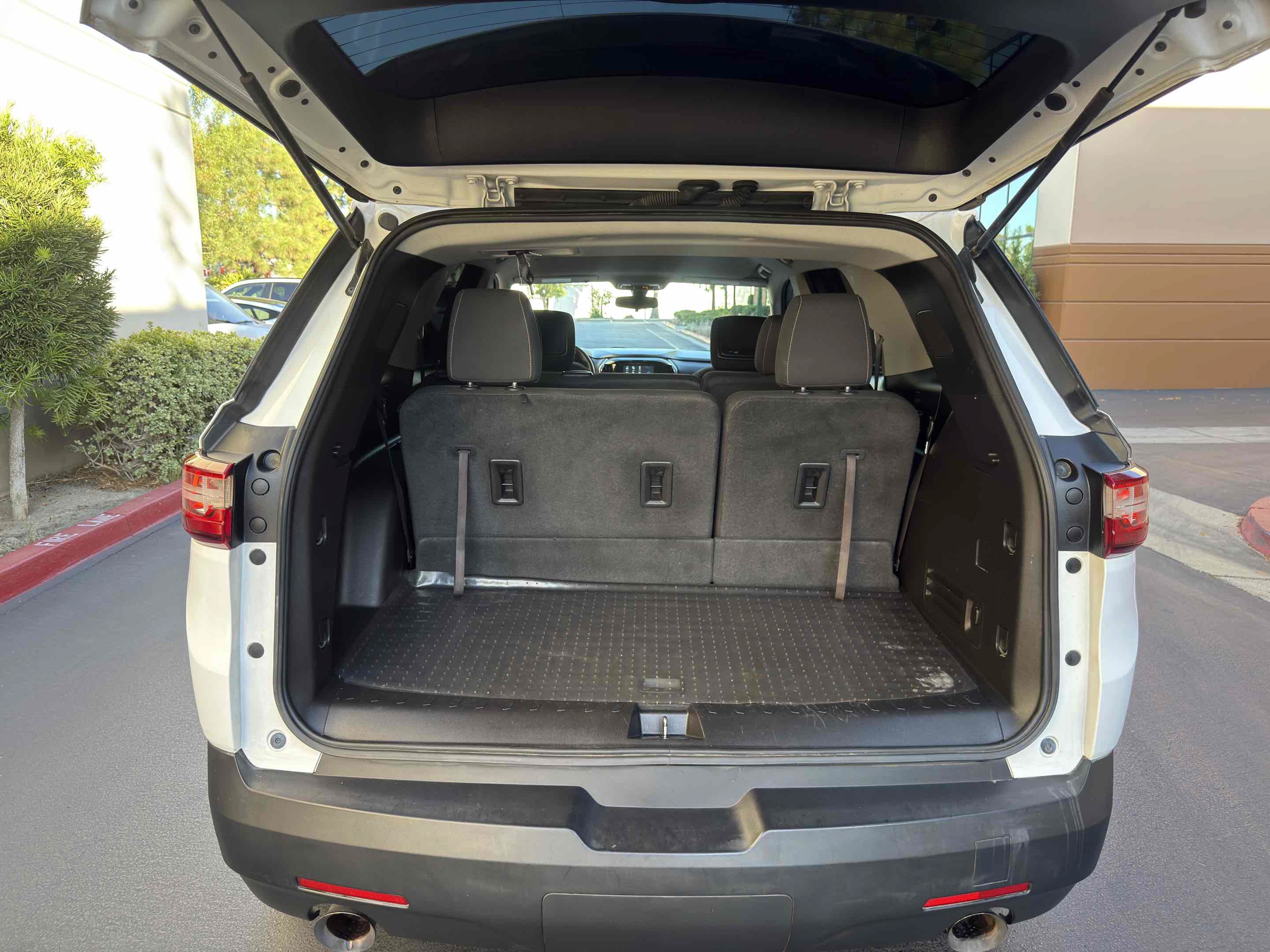 Used 2019 Chevrolet Traverse LS w/ LPO, Blackout Package FWD image 66