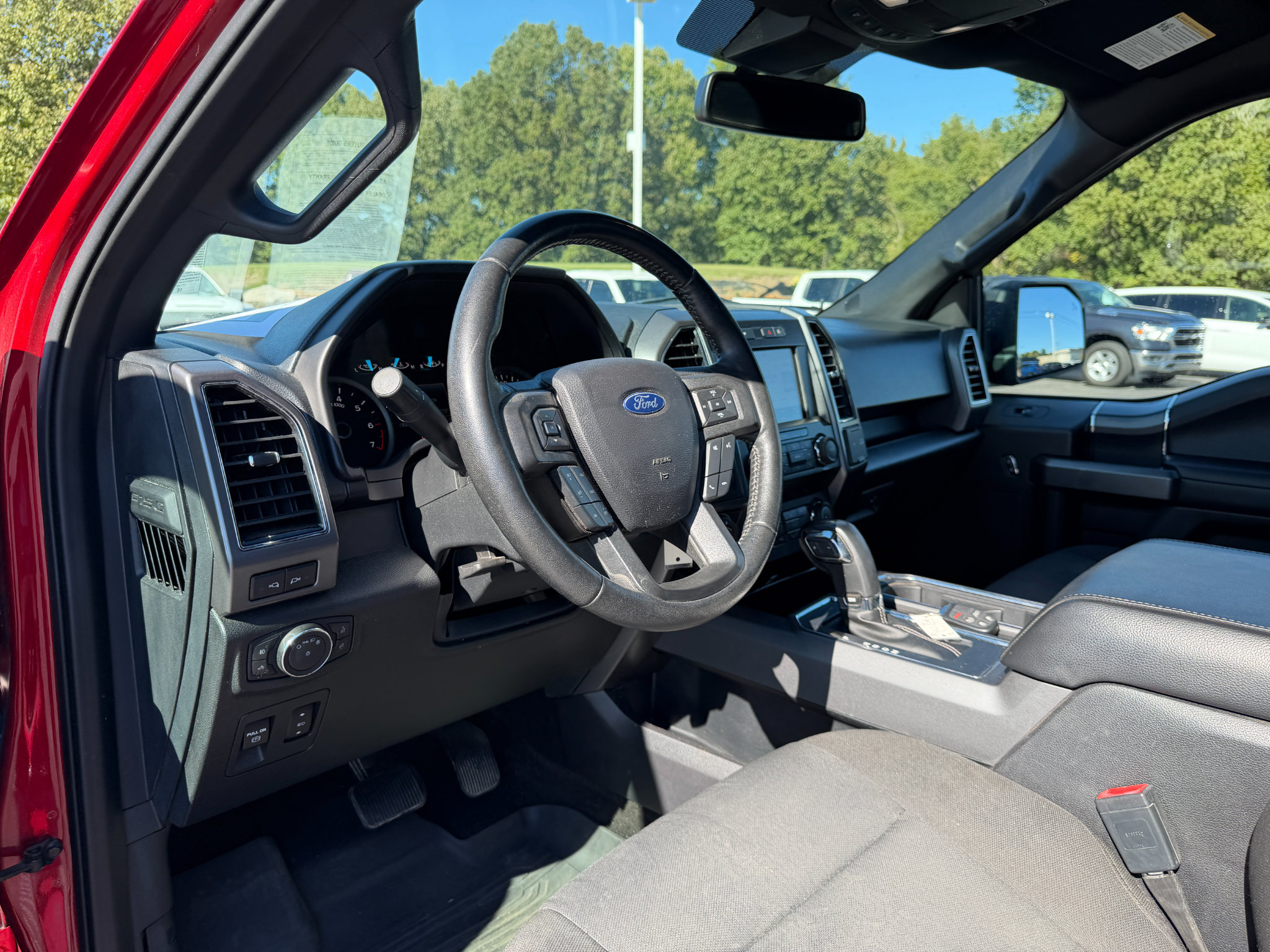 Used 2020 Ford F150 XLT w/ Equipment Group 302A Luxury AWD/4WD image 34