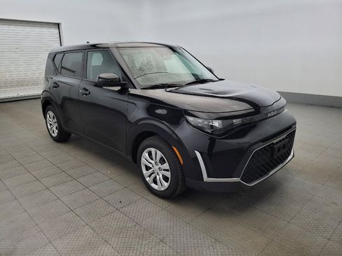 Used 2023 Kia Soul LX FWD image 13