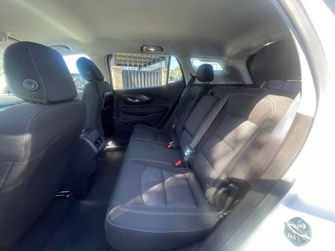 Used 2024 GMC Terrain SLE image 25