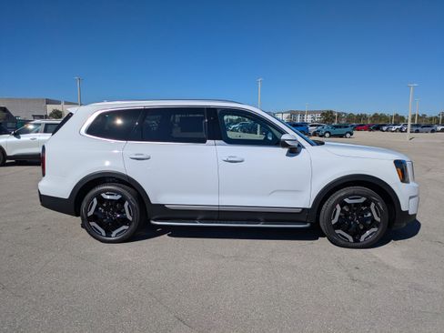 New 2025 Kia Telluride EX image 4