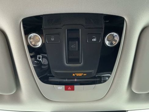 Used 2025 Kia Sportage SX Prestige AWD/4WD image 25