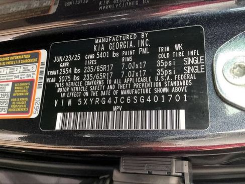 Used 2025 Kia Sorento LX FWD image 14