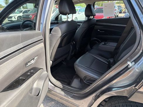 Used 2024 Hyundai Tucson Limited FWD image 17