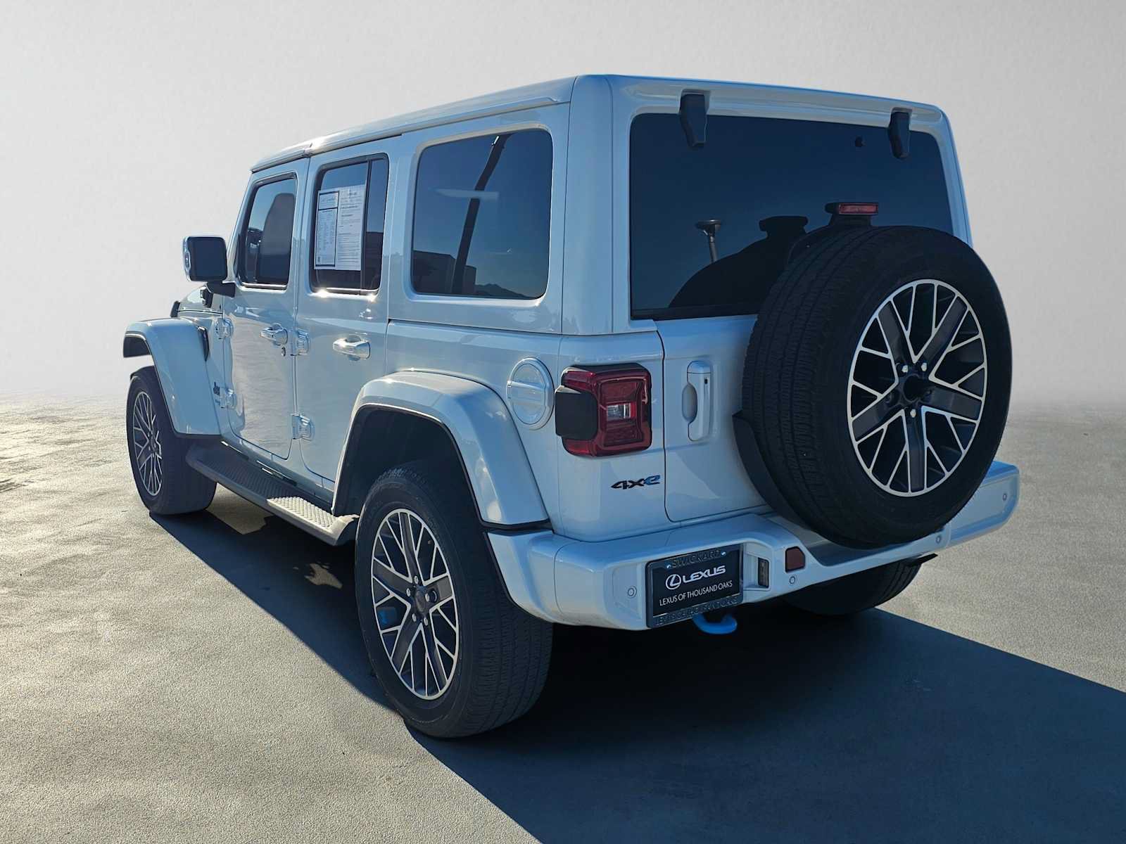 Used 2022 Jeep Wrangler Unlimited Sahara AWD/4WD image 5