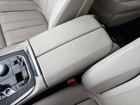 Used 2021 BMW X7 xDrive40i w/ M Sport Package image 27