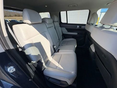 Used 2025 Hyundai Santa Fe SEL image 26