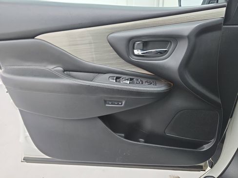 Used 2017 Nissan Murano Platinum w/ Platinum Technology Package image 27