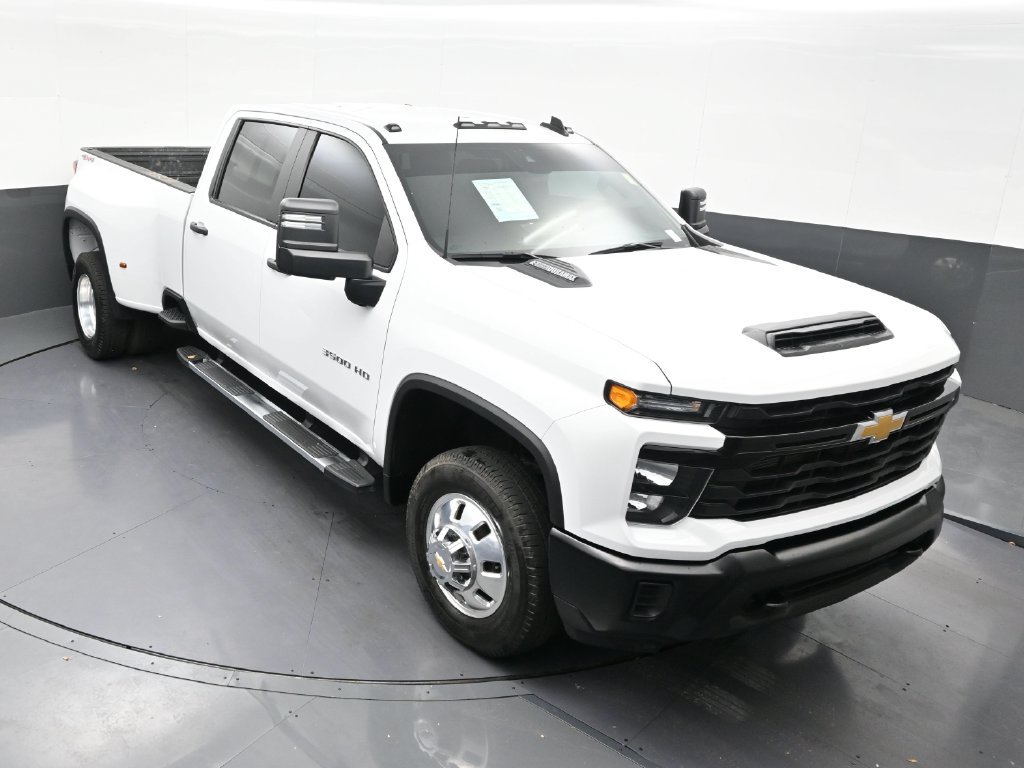 Used 2025 Chevrolet Silverado 3500 W/T AWD/4WD image 21