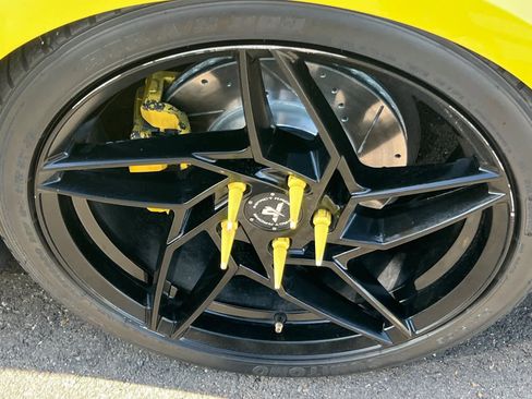 Used 2017 Chevrolet Camaro LT image 12