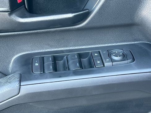 Used 2025 Toyota Tacoma SR5 image 13