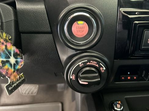 Used 2021 Nissan Titan PRO-4X w/ Pro-4x Convenience Package image 54