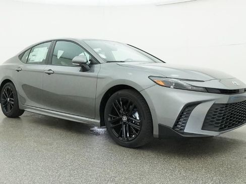 New 2026 Toyota Camry SE image 29