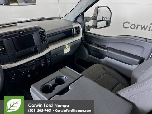 New 2026 Ford F250 XL w/ XL Chrome Package image 24