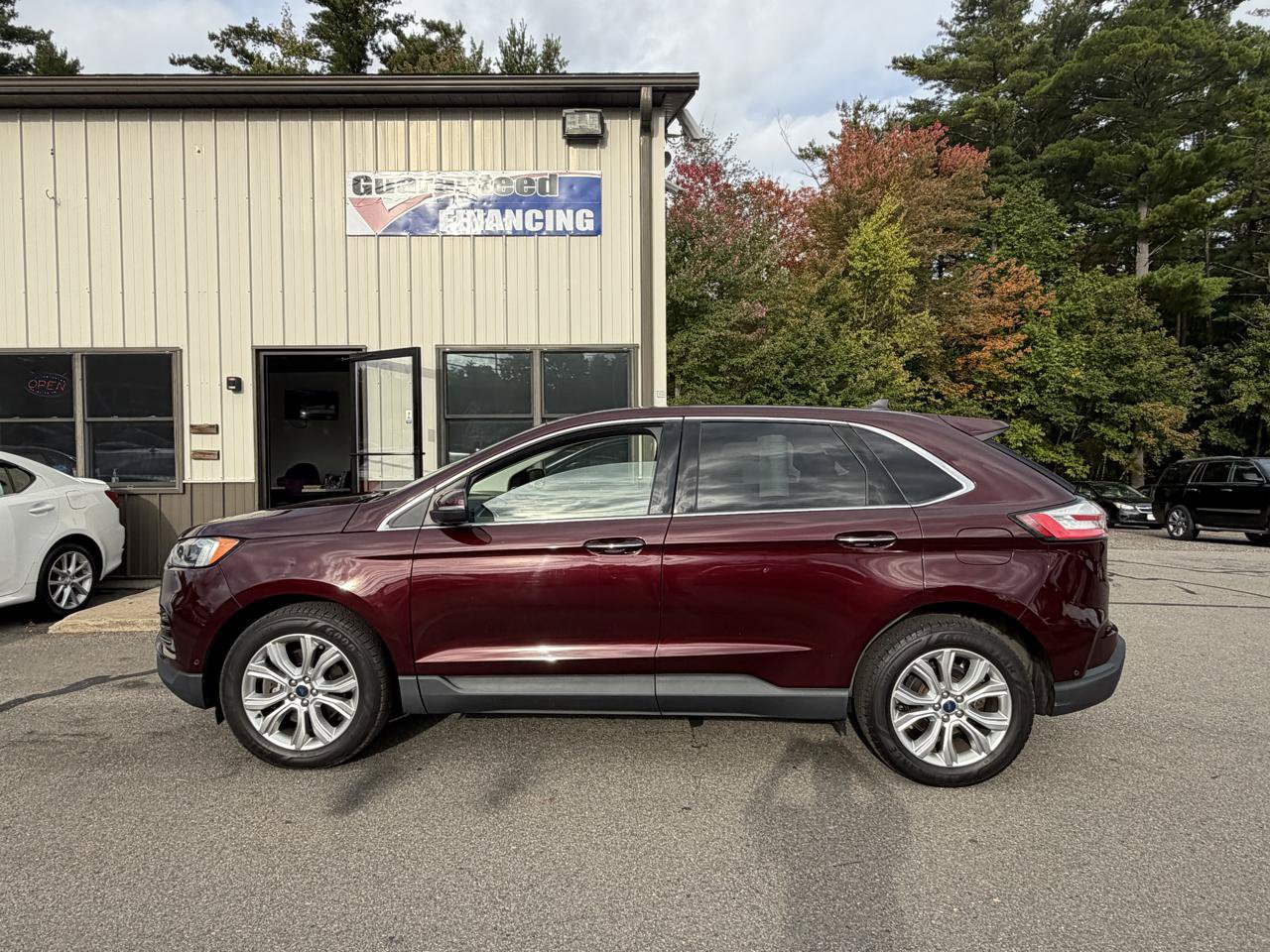 Used 2020 Ford Edge Titanium w/ Equipment Group 301A AWD/4WD image 7
