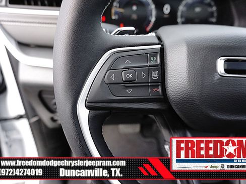 New 2025 Jeep Grand Cherokee L Altitude image 25