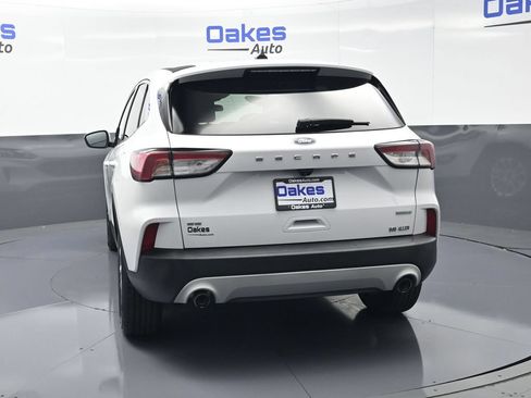 Used 2020 Ford Escape SE FWD image 7