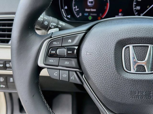 Used 2018 Honda Accord Touring image 36