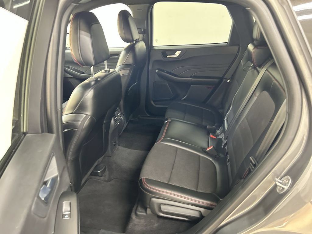 Used 2024 Ford Escape ST-Line AWD/4WD image 19
