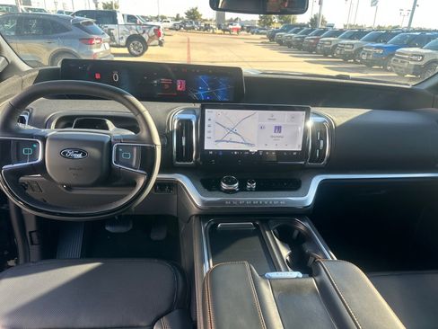 New 2025 Ford Expedition Tremor image 12