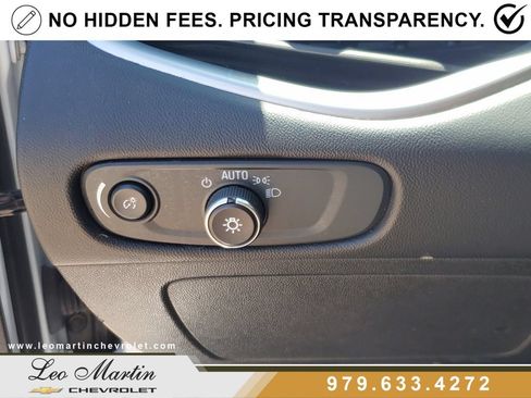 Used 2024 Chevrolet Malibu LT FWD image 17