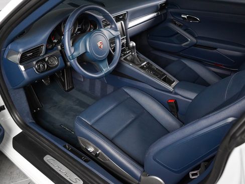 Used 2015 Porsche 911 Carrera S RWD image 54