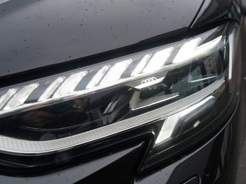 Used 2022 Audi S8 w/ S8 Comfort Plus Package image 79