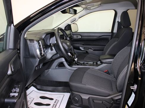 Used 2024 Ford Ranger XLT w/ FX4 Off-Road Package AWD/4WD image 3
