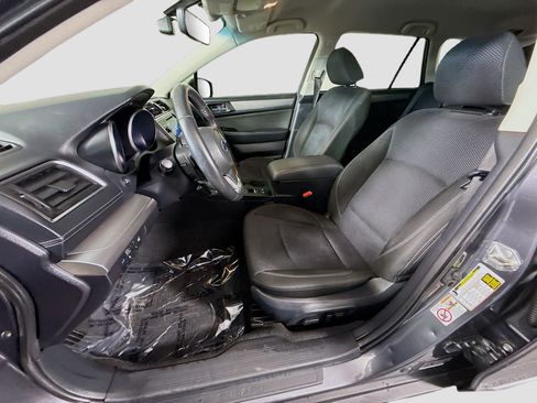 Used 2018 Subaru Outback 2.5i Premium AWD/4WD image 21