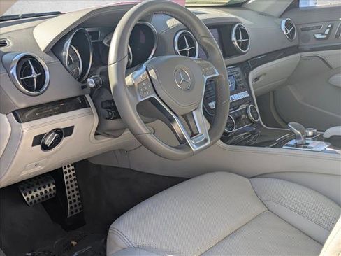 Used 2013 Mercedes-Benz SL 550 image 11