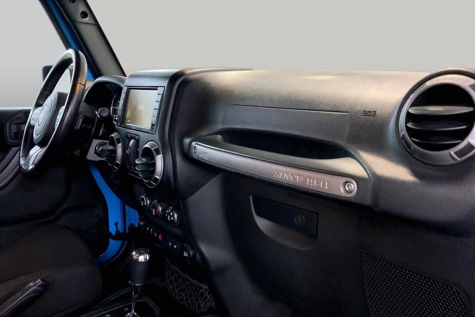 Used 2017 Jeep Wrangler Unlimited Sport AWD/4WD image 18