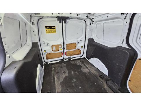 Used 2016 Ford Transit Connect XLT image 27