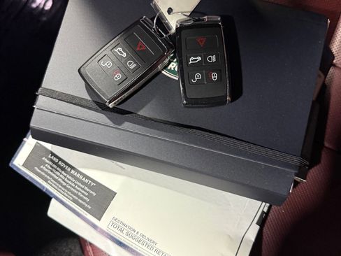 Used 2024 Land Rover Range Rover Long Wheelbase Autobiography image 82